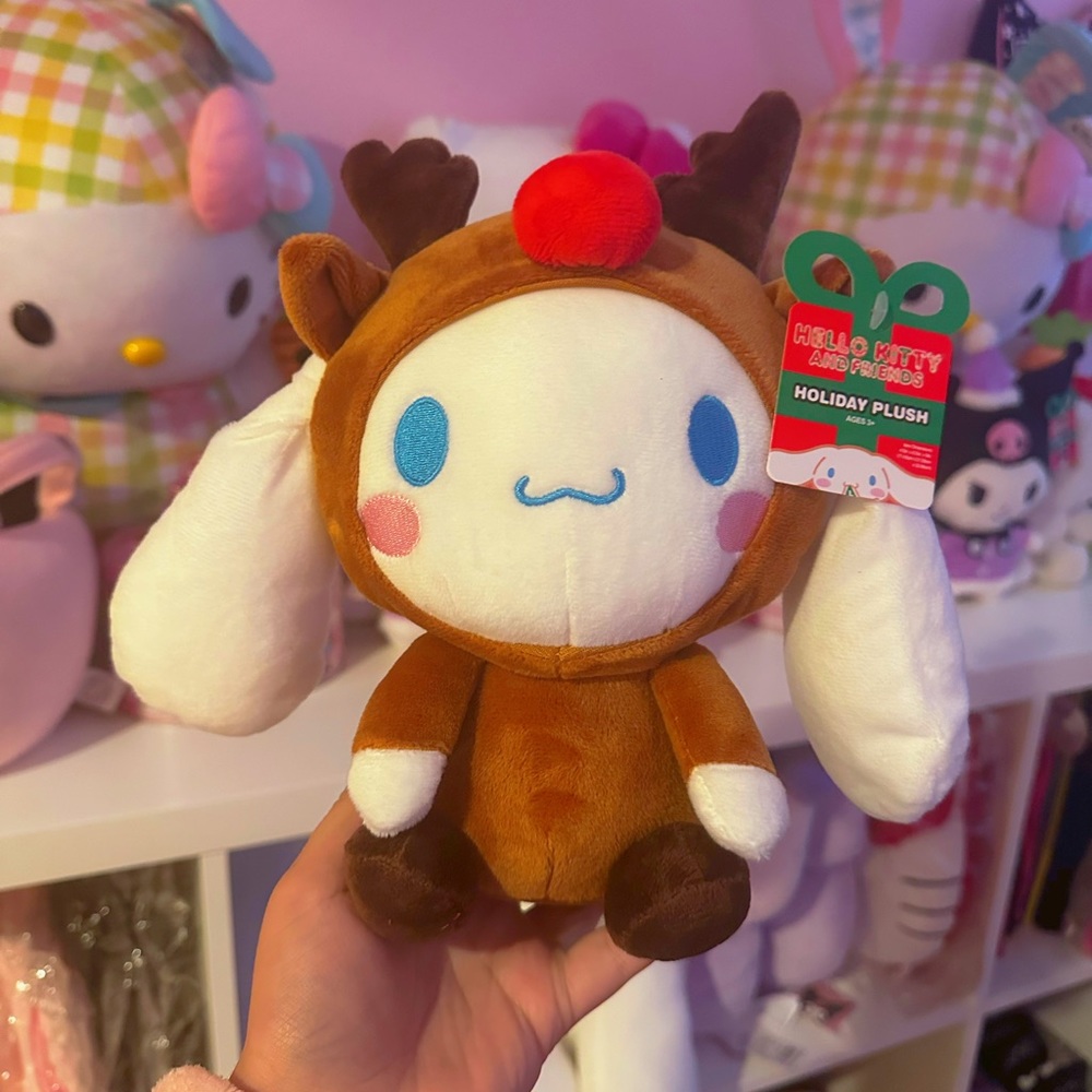 Cinna Christmas Plushie